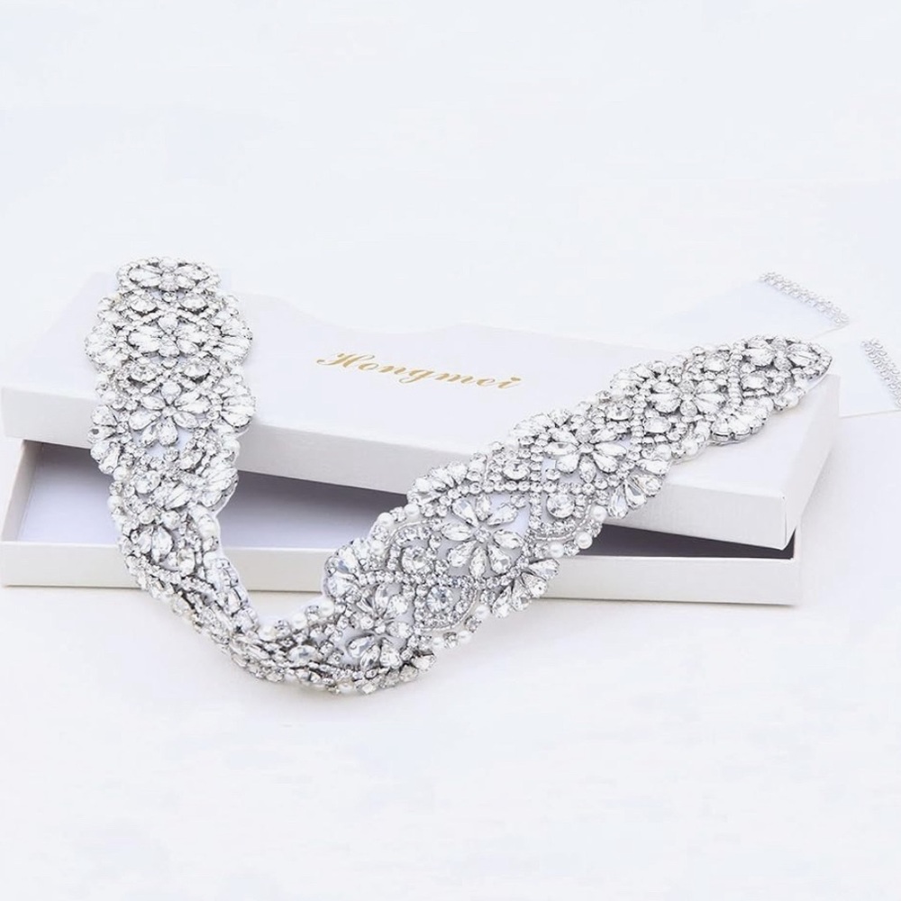 NWT Rhinestone Belt - Picture 2 of 5
